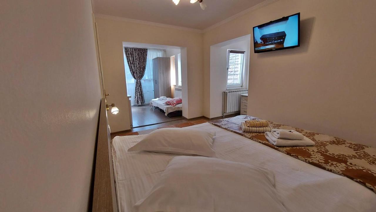 Casa Giulia Hotel Baile Olanesti Ngoại thất bức ảnh