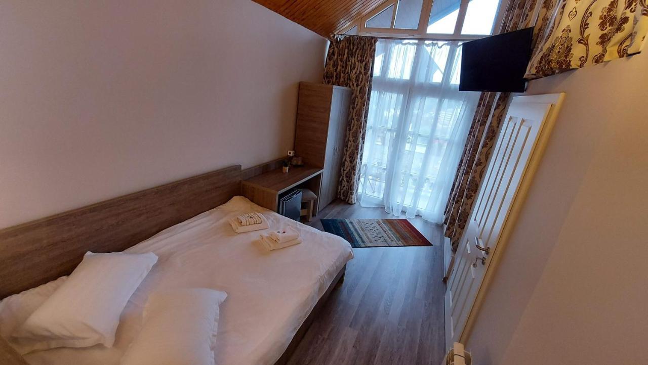 Casa Giulia Hotel Baile Olanesti Ngoại thất bức ảnh